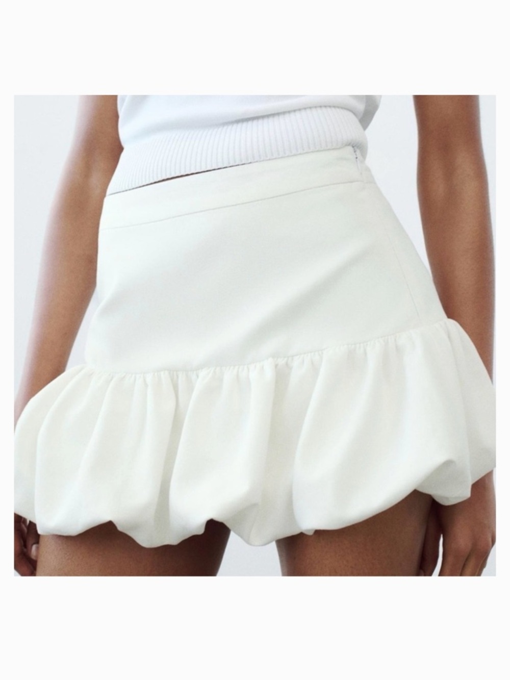 Zara Cream Ruffle Hem Mini Skirt